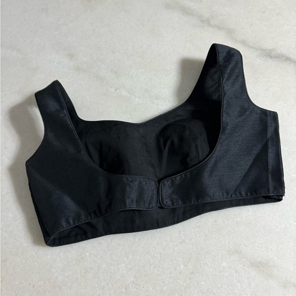 Black cape style lengha without cape - Picture 3 of 10